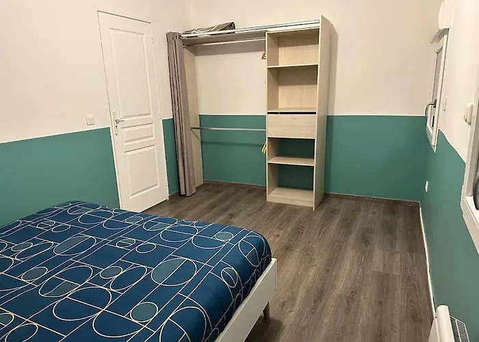 Hébergement de vacances Neuf Proche De La *